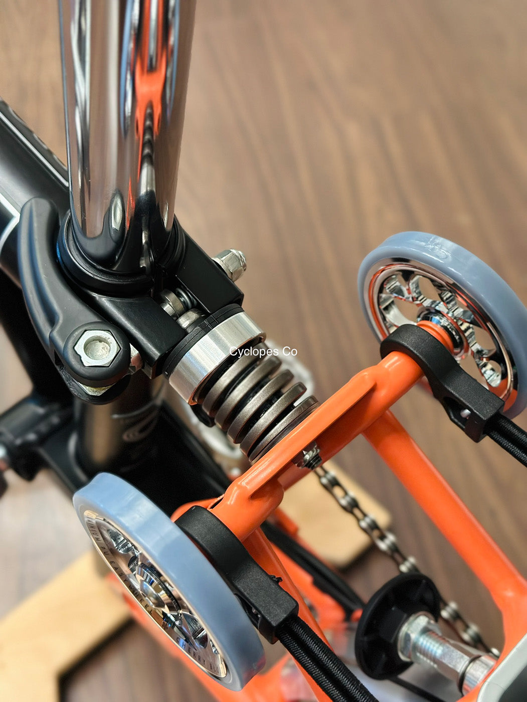 Jenny Kamoya Suspension Block