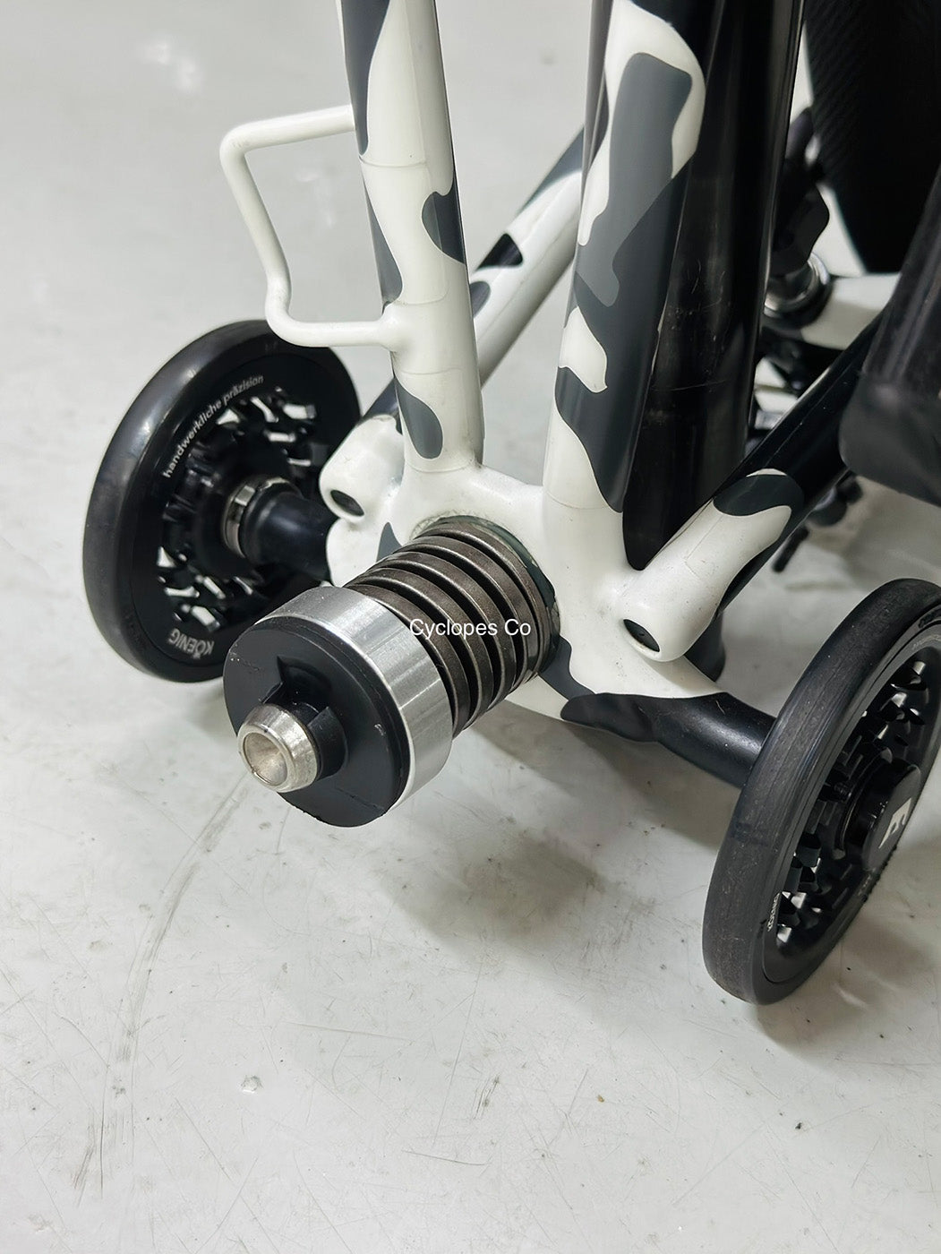 Jenny Kamoya Suspension Block