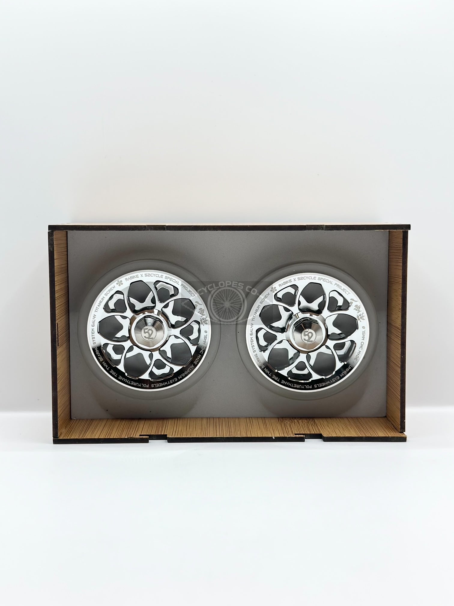 52Cycle Sakura Easywheels